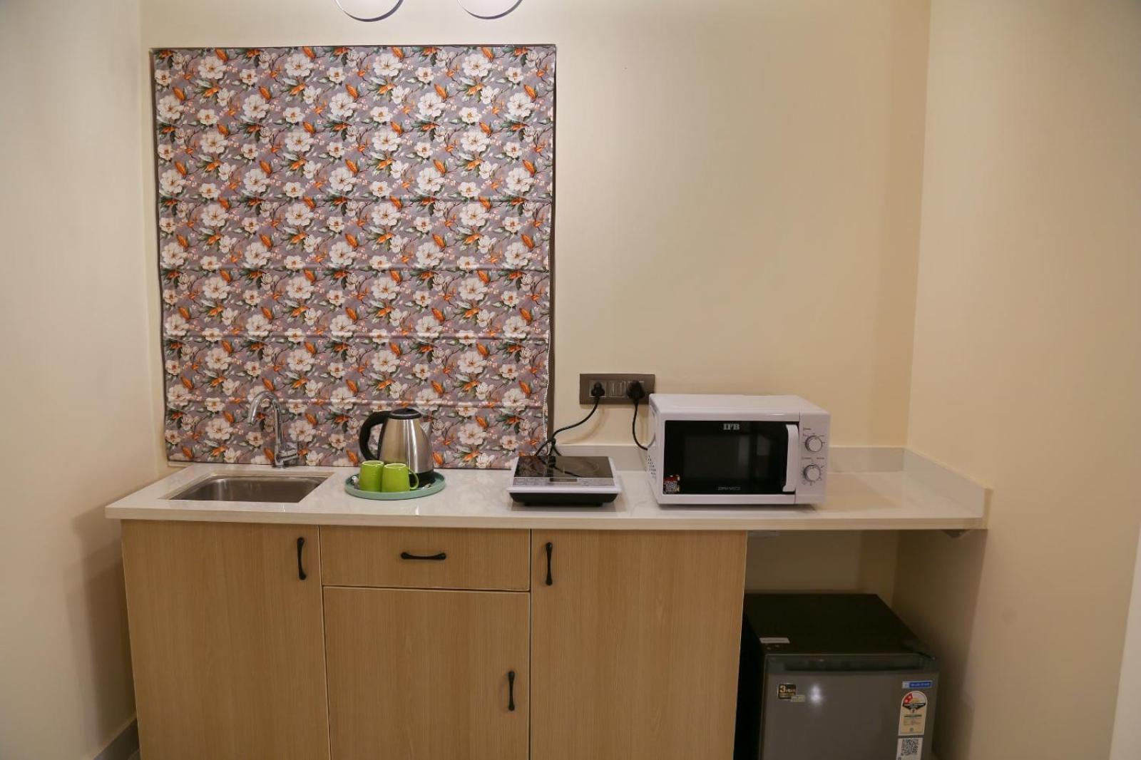 Lumis Studio Apartment Hyderabad Bagian luar foto